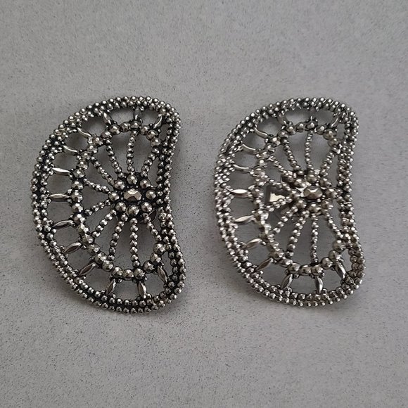 Silver Rhinestone Shoe Clips/ Shoe Jewelry - Picture 3 of 8
